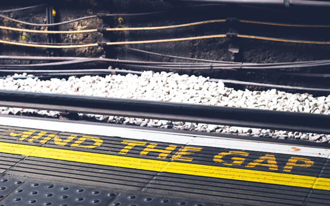 Juste... Mind the Gap